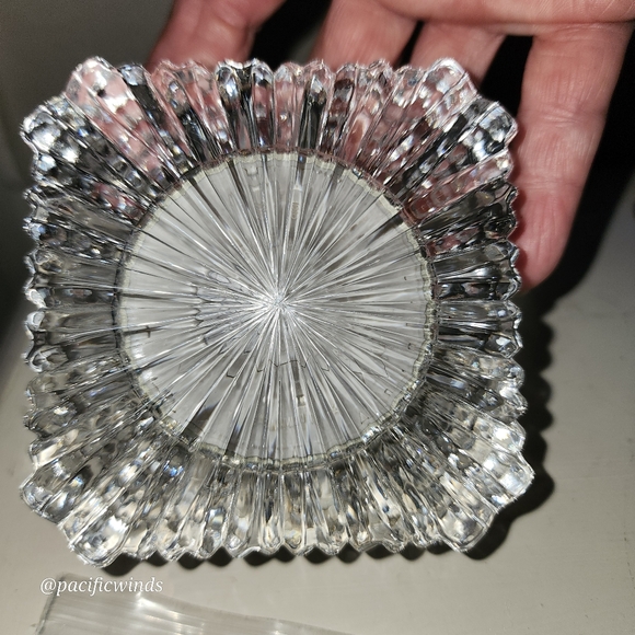 CRYSTAL LEGENDS BY GODINGER CLOCK - Picture 7 of 7